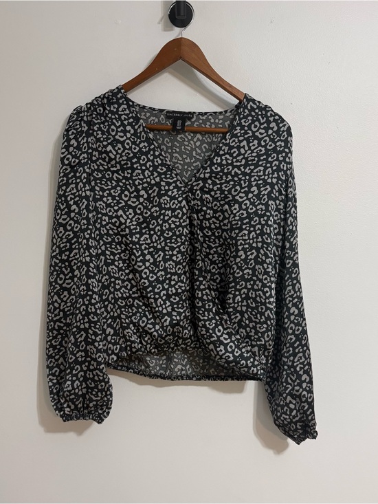 Sincerly Jules Tops - Sincerely Jules Small Black Cheetah Print Blouse